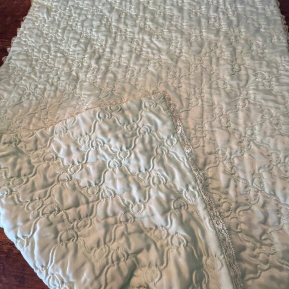 Vintage Satiny Green Bunny Blanket 28X44 - Picture 7 of 10